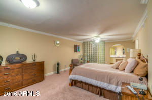 6845 N 3rd Pl, Phoenix, AZ 85012 photo 31