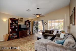 1017 E Hiddenview Dr, Phoenix, AZ 85048 photo 7