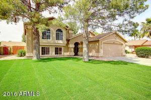 608 S Winthrop St, Gilbert, AZ 85296 photo 2