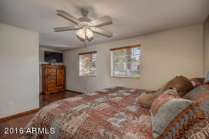 608 S Winthrop St, Gilbert, AZ 85296 photo 16