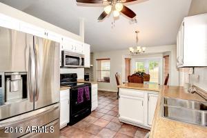 608 S Winthrop St, Gilbert, AZ 85296 photo 9