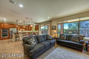 3629 E Cat Balue Dr, Phoenix, AZ 85050 photo 14
