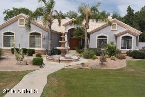1832 E Bruce Ave, Gilbert, AZ 85234 photo 1