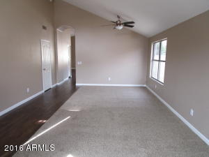 4620 E Sands Dr, Phoenix, AZ 85050 photo 9