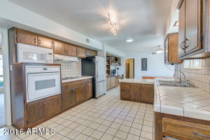 2031 W Schell Dr, Phoenix, AZ 85023 photo 9