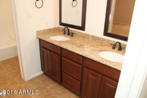 19 E Winged Foot Rd, Phoenix, AZ 85022 photo 22
