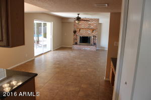 19 E Winged Foot Rd, Phoenix, AZ 85022 photo 9