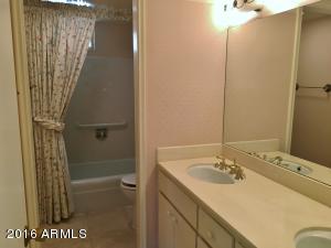 2301 E Lincoln Cir, Phoenix, AZ 85016 photo 16