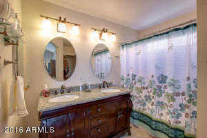 810 W Devon Dr, Gilbert, AZ 85233 photo 21