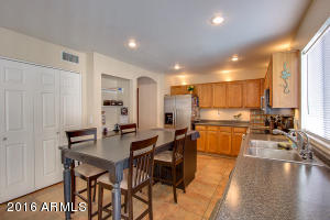 810 W Devon Dr, Gilbert, AZ 85233 photo 8