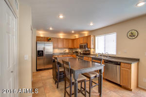 810 W Devon Dr, Gilbert, AZ 85233 photo 11