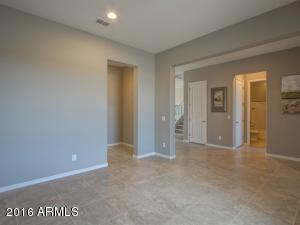 1019 E Buffalo St, Gilbert, AZ 85295 photo 4