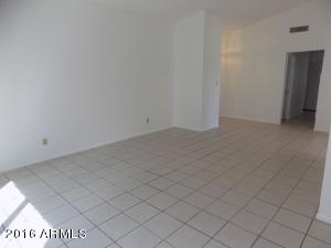 8027 W Monterosa St, Phoenix, AZ 85033 photo 4