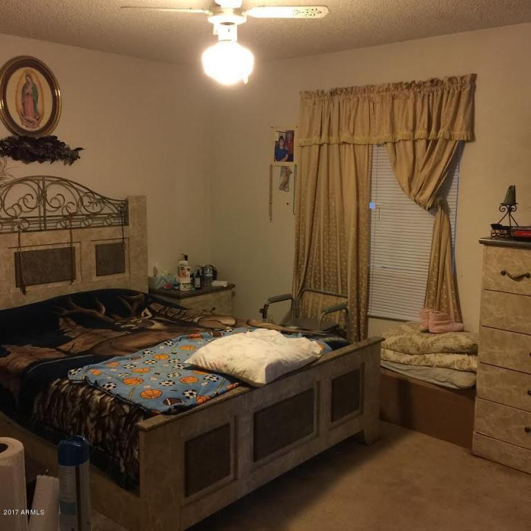 3018 S 70th Dr, Phoenix, AZ 85043 photo 4