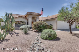 817 W Calypso Dr, Gilbert, AZ 85233 photo 1