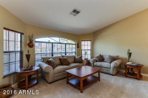 817 W Calypso Dr, Gilbert, AZ 85233 photo 4