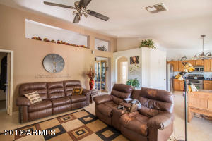 337 E Palomino Ct, Gilbert, AZ 85296 photo 8