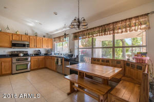 337 E Palomino Ct, Gilbert, AZ 85296 photo 4