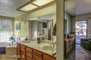 2736 Encanto Cir, Mesa, AZ 85213 photo 13