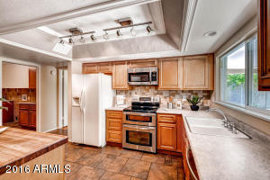 2925 E John Cabot Rd, Phoenix, AZ 85032 photo 6