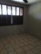 1317 E Christy Dr, Phoenix, AZ 85020 photo 1