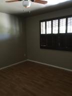 1317 E Christy Dr, Phoenix, AZ 85020 photo 2