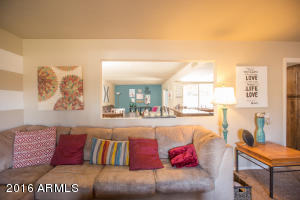 3401 E Laurel Ln, Phoenix, AZ 85028 photo 9