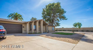 3401 E Laurel Ln, Phoenix, AZ 85028 photo 2
