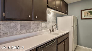 5525 E Thomas Rd #F10, Phoenix, AZ 85018 photo 10