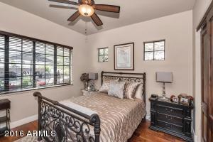 2240 E Glenn Dr, Phoenix, AZ 85020 photo 22
