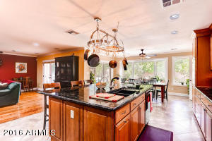 33 E Seminole Dr, Phoenix, AZ 85022 photo 9