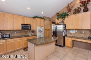 856 E Tyson Ct, Gilbert, AZ 85296 photo 3