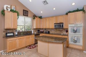 856 E Tyson Ct, Gilbert, AZ 85296 photo 2