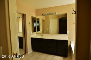 1687 E Cheyenne St, Gilbert, AZ 85296 photo 10
