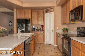 3954 E Wateka Ct, Gilbert, AZ 85297 photo 11