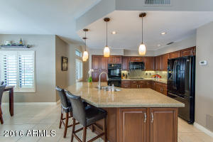 8732 S Maple Ave, Tempe, AZ 85284 photo 4
