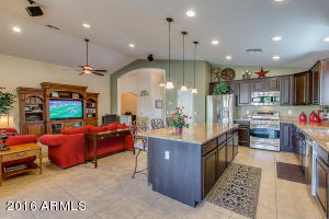 4008 E Navigator Ln, Phoenix, AZ 85050 photo 4