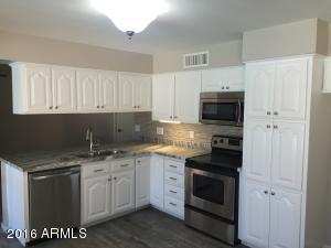 305 E Carter Dr, Tempe, AZ 85282 photo 2