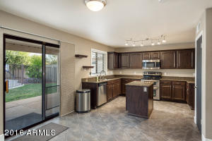 2109 E Daley Ln, Phoenix, AZ 85024 photo 17