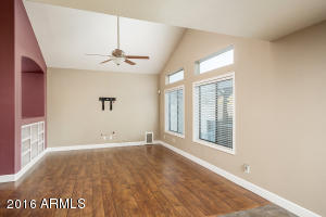 2109 E Daley Ln, Phoenix, AZ 85024 photo 11