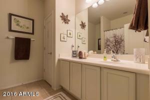 3045 E Santa Fe Ln, Gilbert, AZ 85297 photo 15