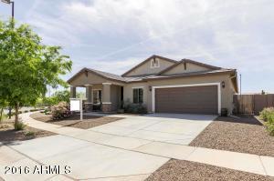3045 E Santa Fe Ln, Gilbert, AZ 85297 photo 1