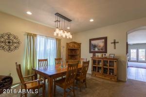 3045 E Santa Fe Ln, Gilbert, AZ 85297 photo 4