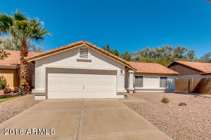 1226 E San Angelo Ave, Gilbert, AZ 85234 photo 2