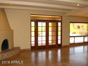 8610 N Skyline Dr, Phoenix, AZ 85028 photo 5