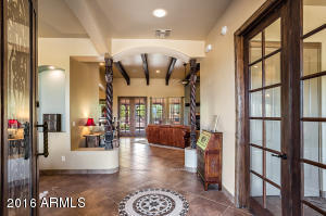 2011 E Desert Ln, Phoenix, AZ 85042 photo 6