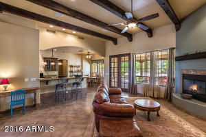 2011 E Desert Ln, Phoenix, AZ 85042 photo 1