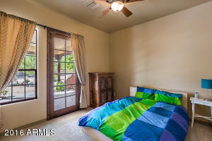 2011 E Desert Ln, Phoenix, AZ 85042 photo 21