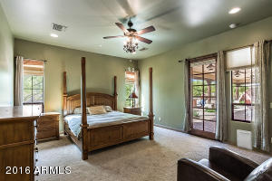 2011 E Desert Ln, Phoenix, AZ 85042 photo 14