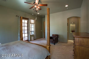 2011 E Desert Ln, Phoenix, AZ 85042 photo 15